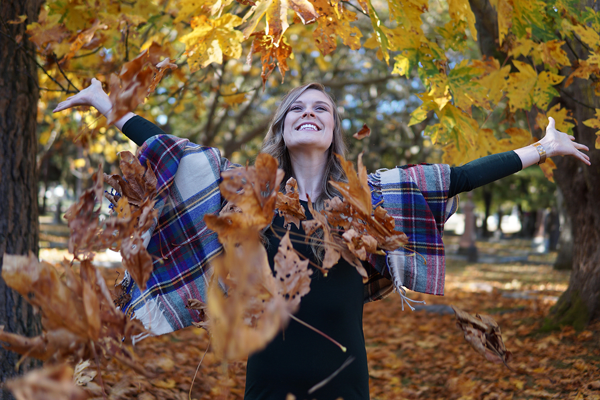 How to Photograph a Model with a Fall Theme – Agency Model Tanya